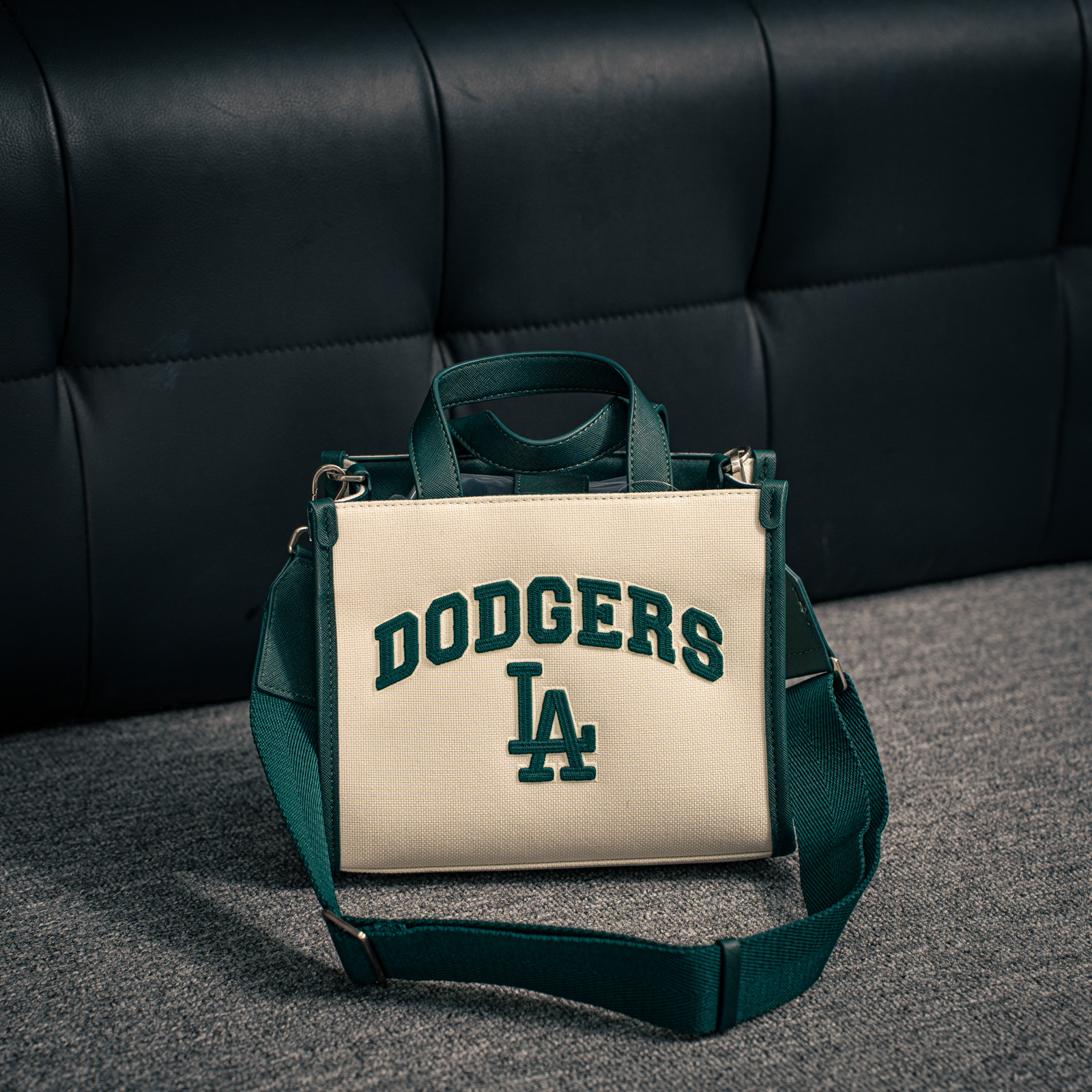 MLB New York Yankees Varsity Basic Canvas Mini Tote_img_0