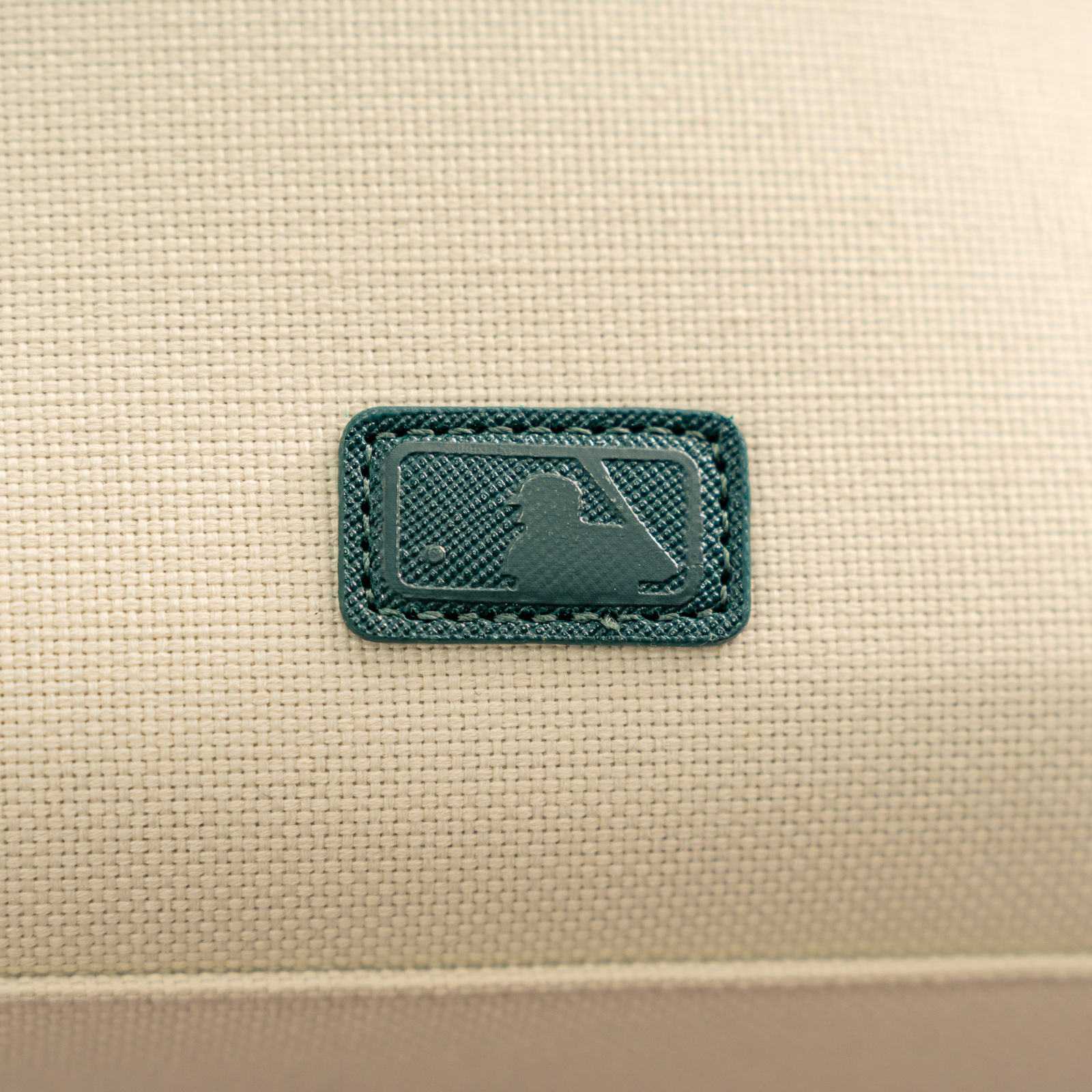 MLB New York Yankees Varsity Basic Canvas Mini Tote_img_4