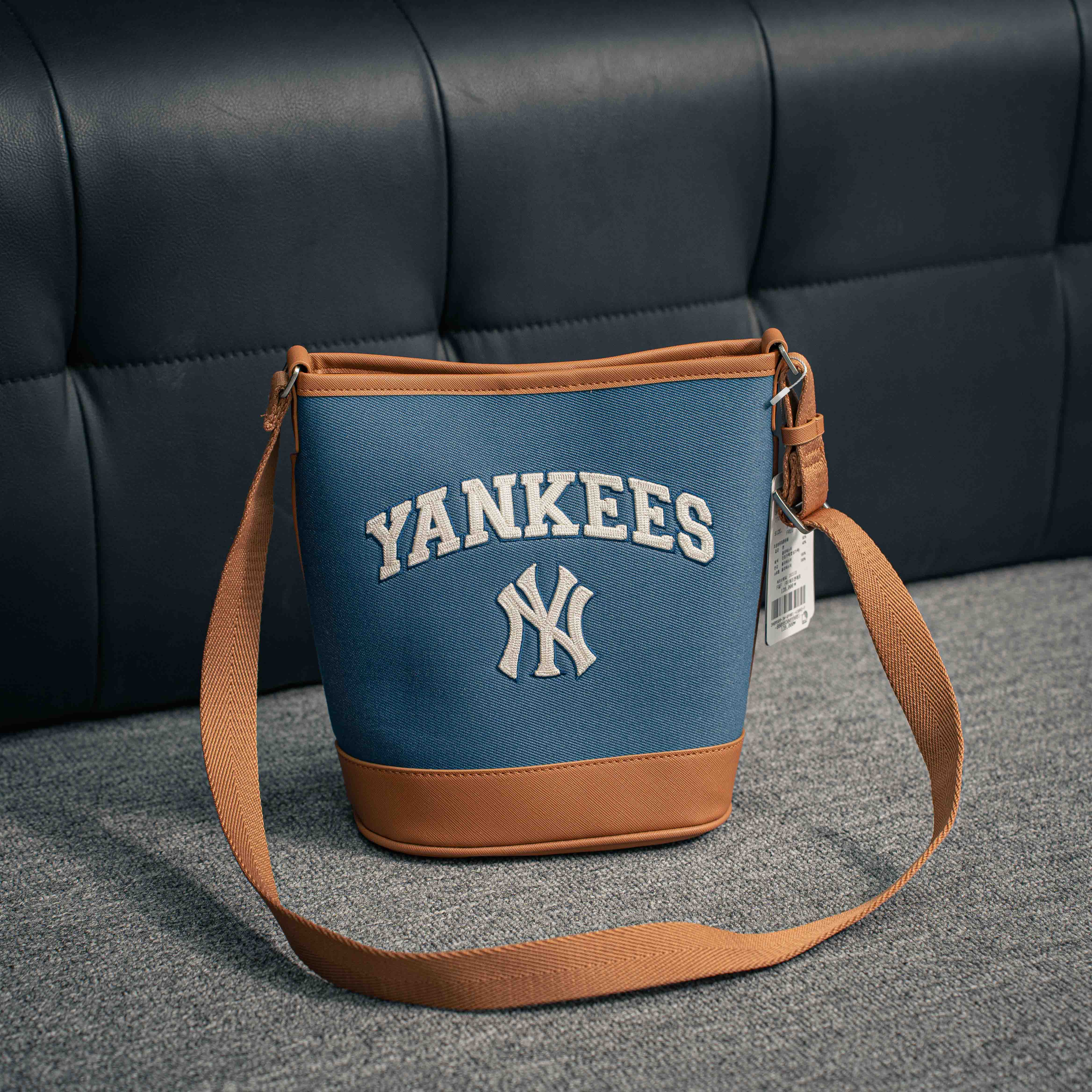 MLB New York Yankees Bucket Bag_img_0