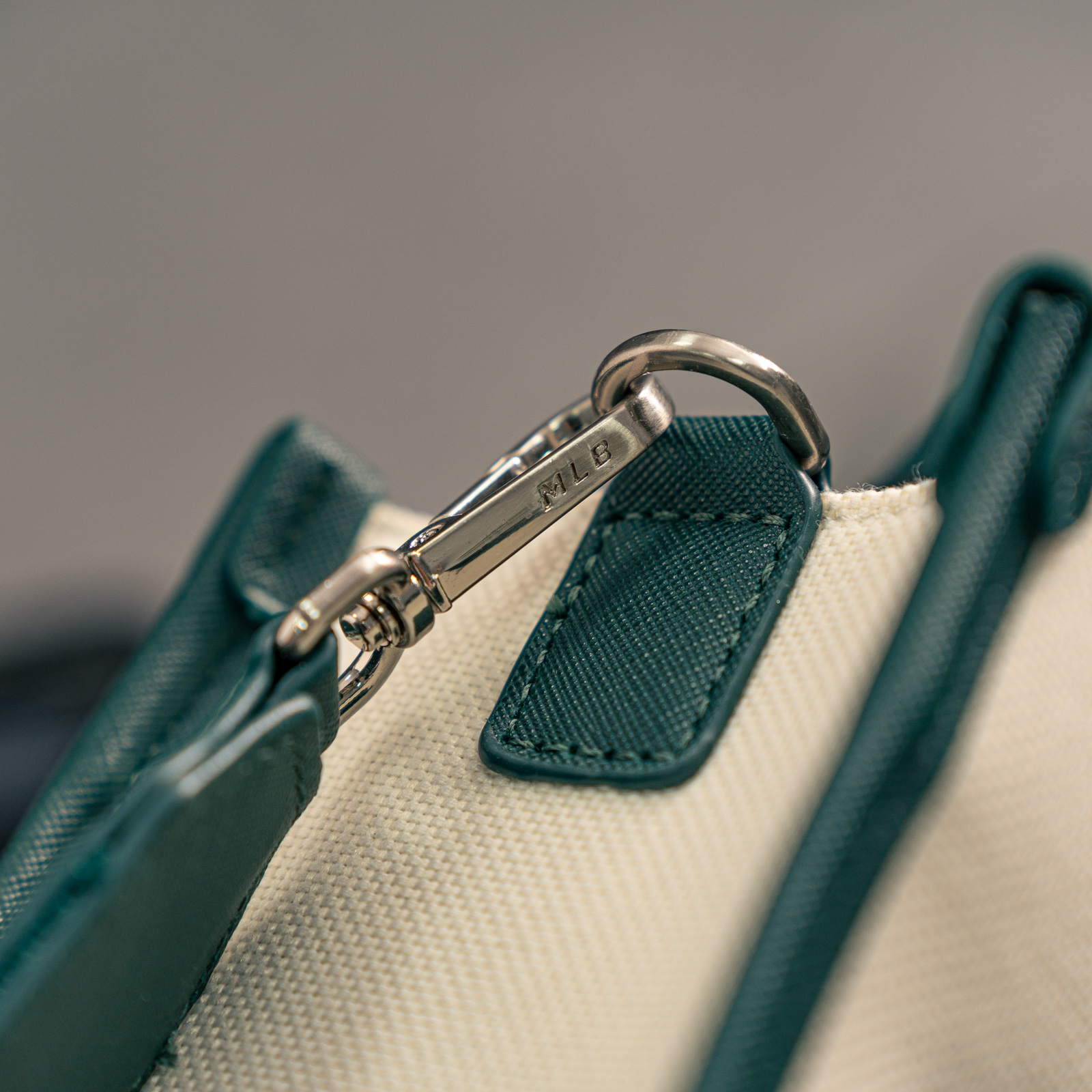 MLB New York Yankees Varsity Basic Canvas Mini Tote_img_3