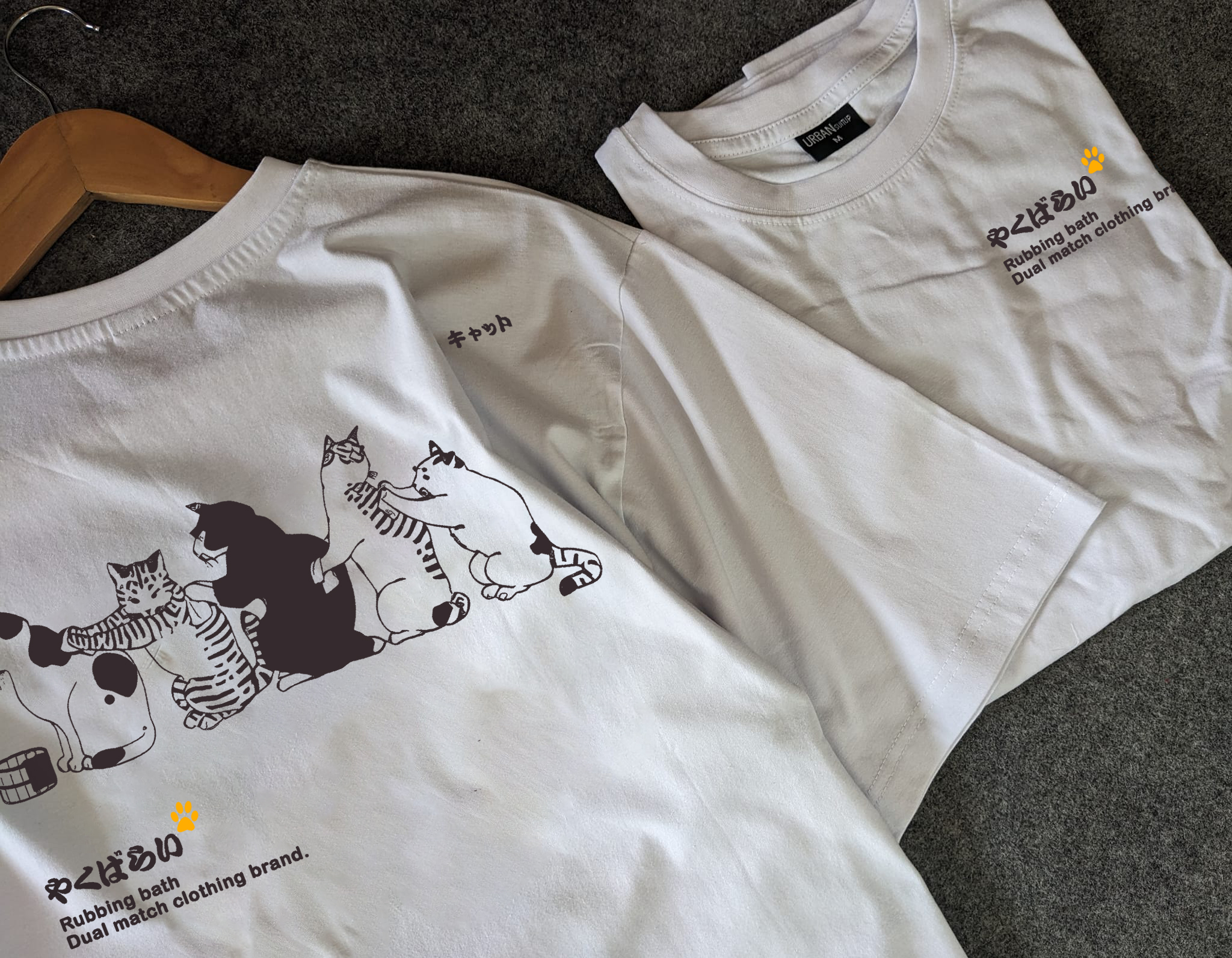 White cat oversized t-shirt_img_1