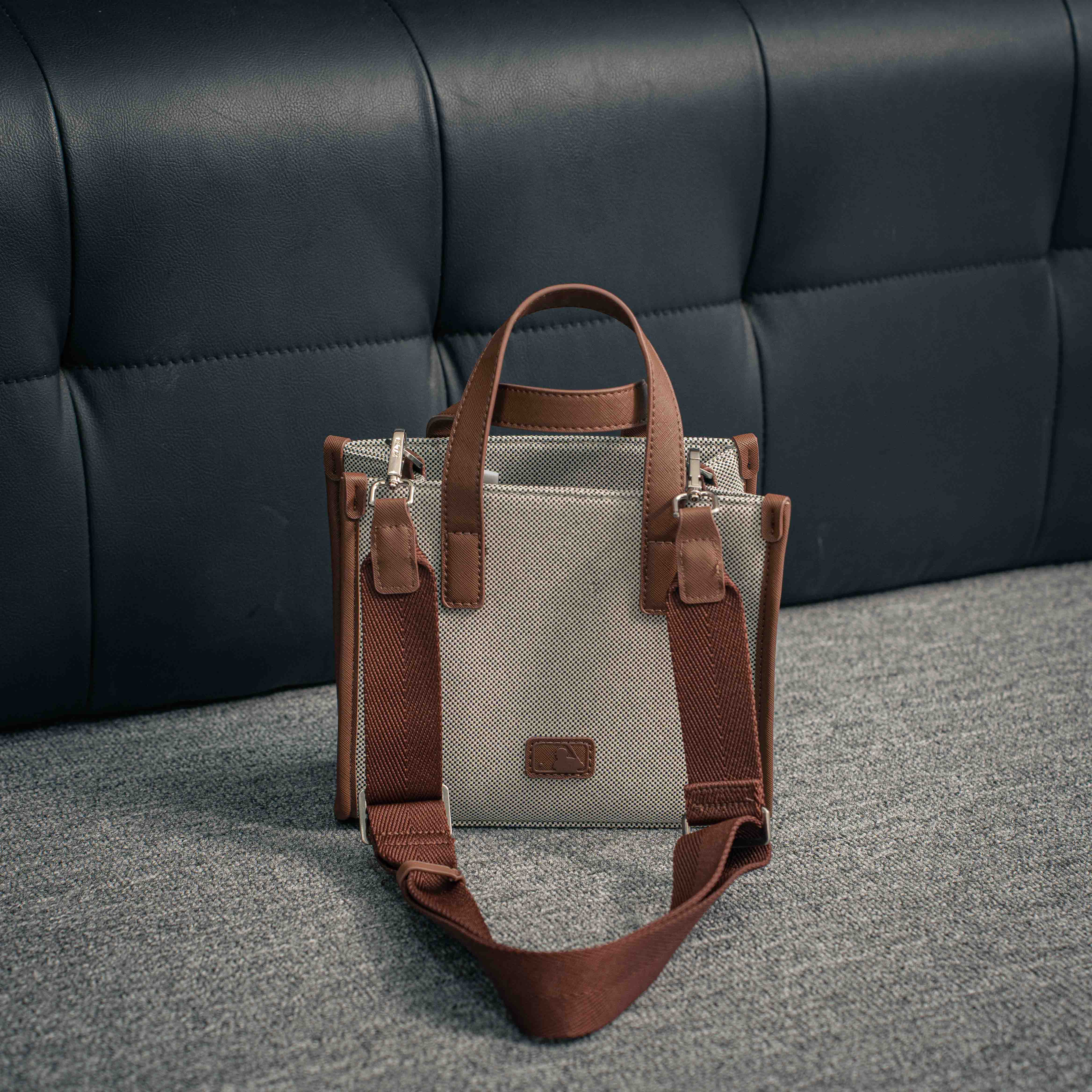 MLB Boston Red Sox Basic Big Logo Canvas Small Tote Bag_img_1