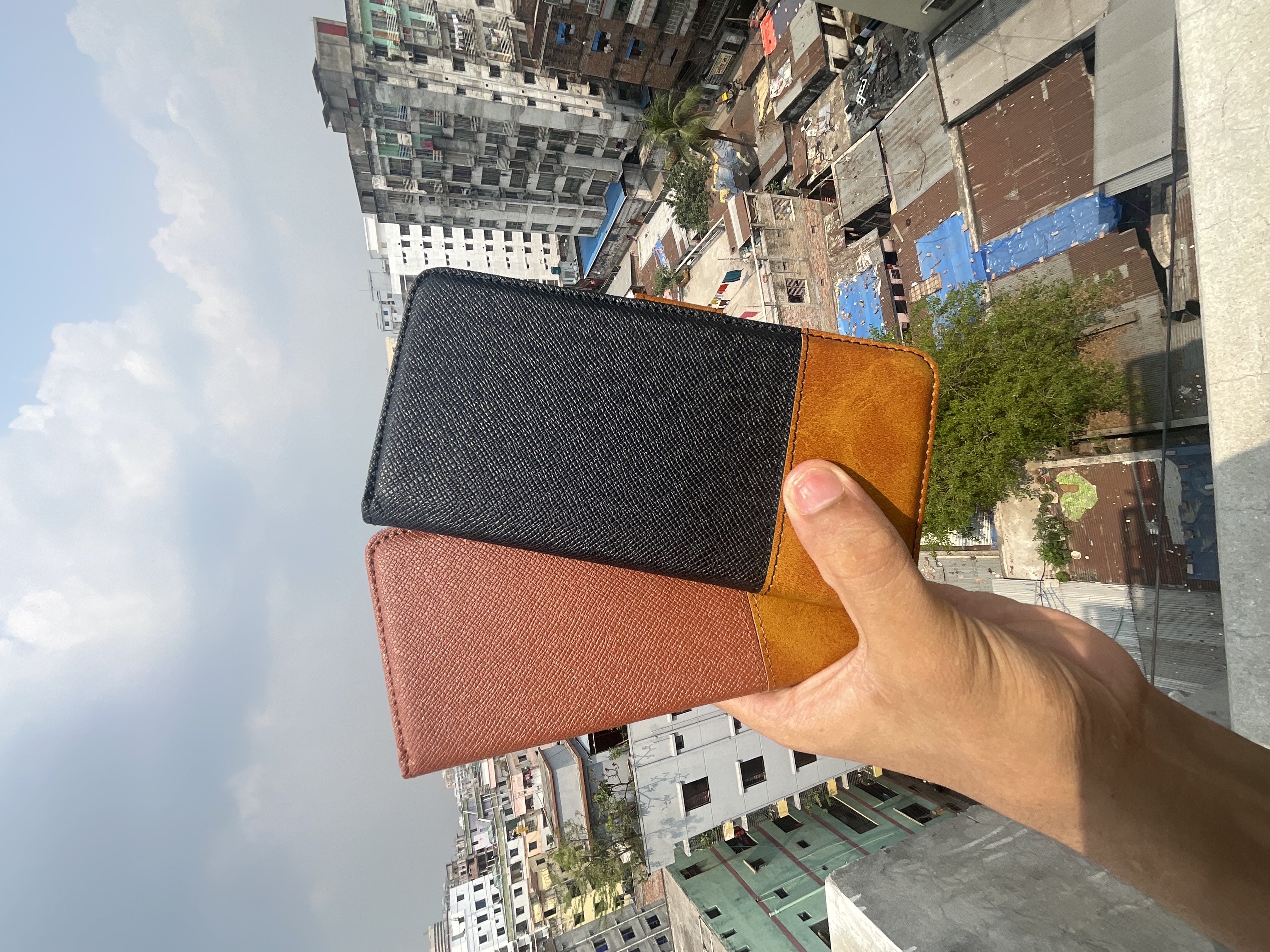 IQOO Neo9 invisible bracket portable magnetic card protection leather case with card holder_img_1