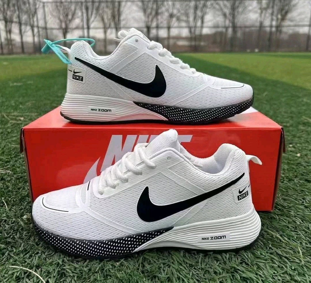NIKE ZOOM 𝐒𝐧𝐞𝐚𝐤𝐞𝐫 (WHITE)_img_1