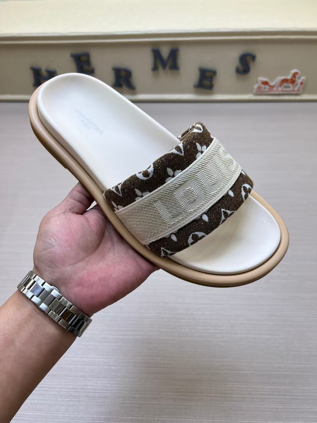Louis Vuitton Palm Slippers (1:1)_img_2