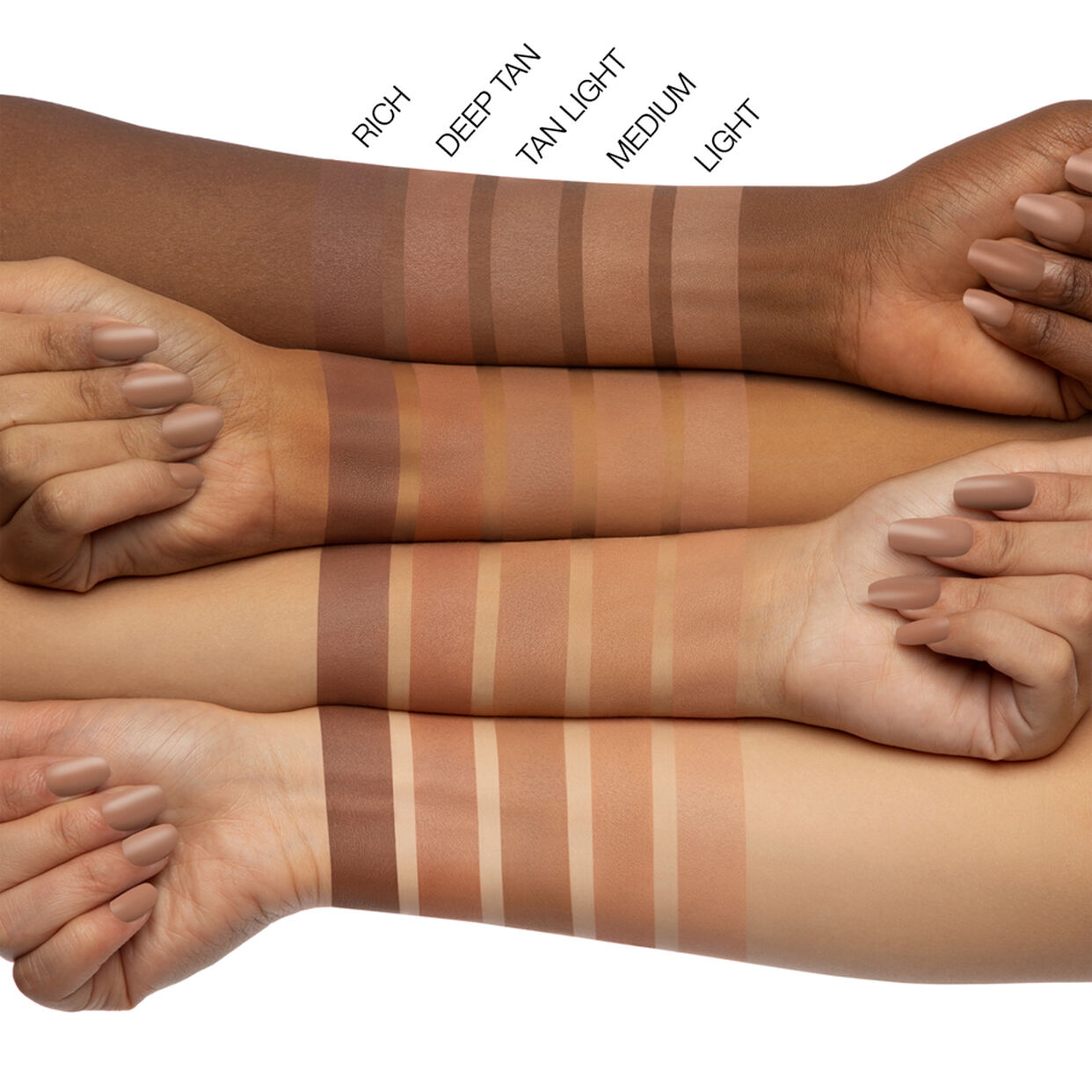 Huda Beauty – GloWish Soft Radiance Bronzing Powder_img_1