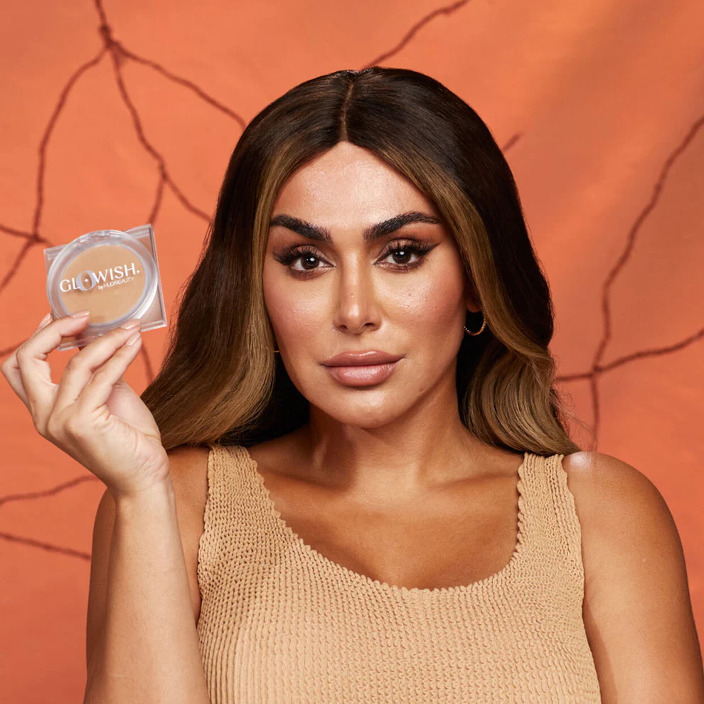 Huda Beauty – Glowish Luminous Pressed Powder_img_5