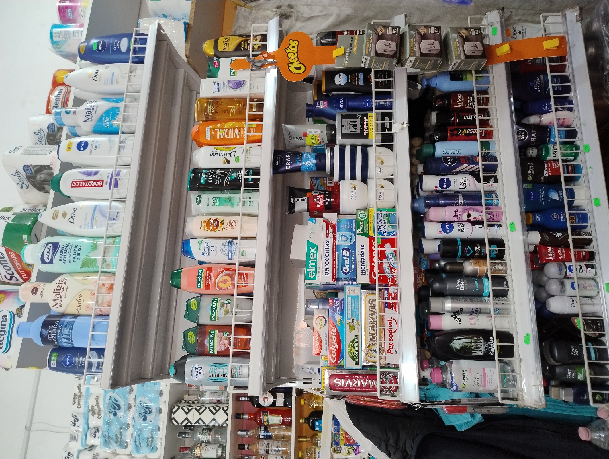 COSMETICS..SHAMPOO.HAIR GEL.TOOTH PASTE+BRASH.BODYLOTIONPROFUMO