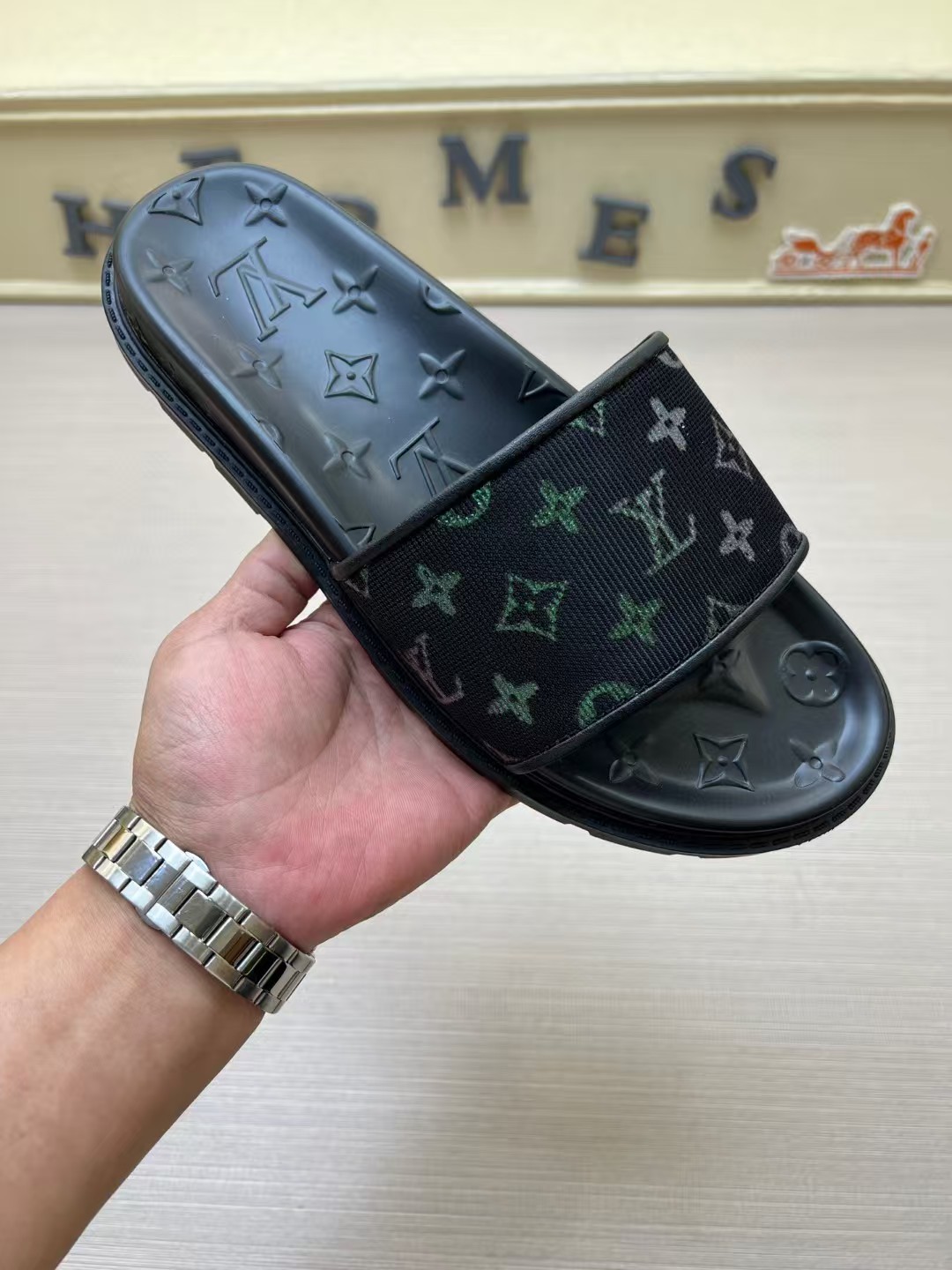 Louis Vuitton Palm Slippers (1:1)_img_7