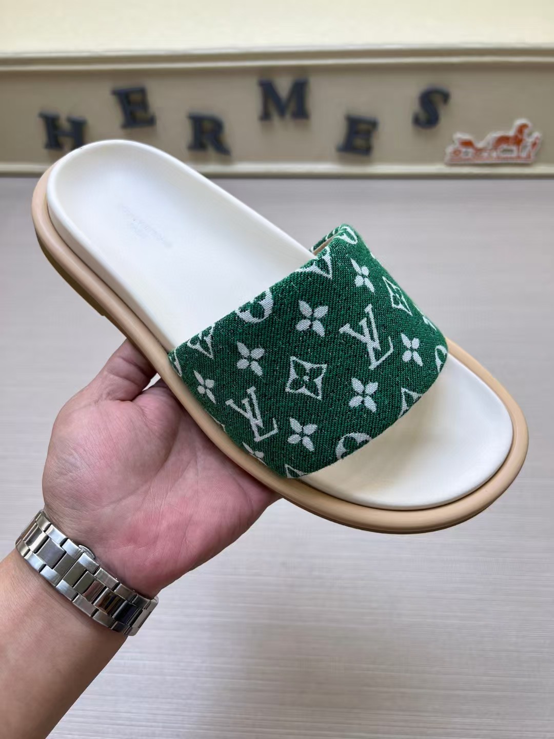 Louis Vuitton Palm Slippers (1:1)_img_3