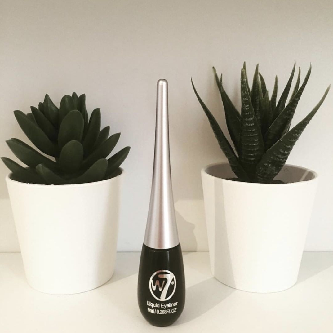 W7 – Liquid Eyeliner_img_3