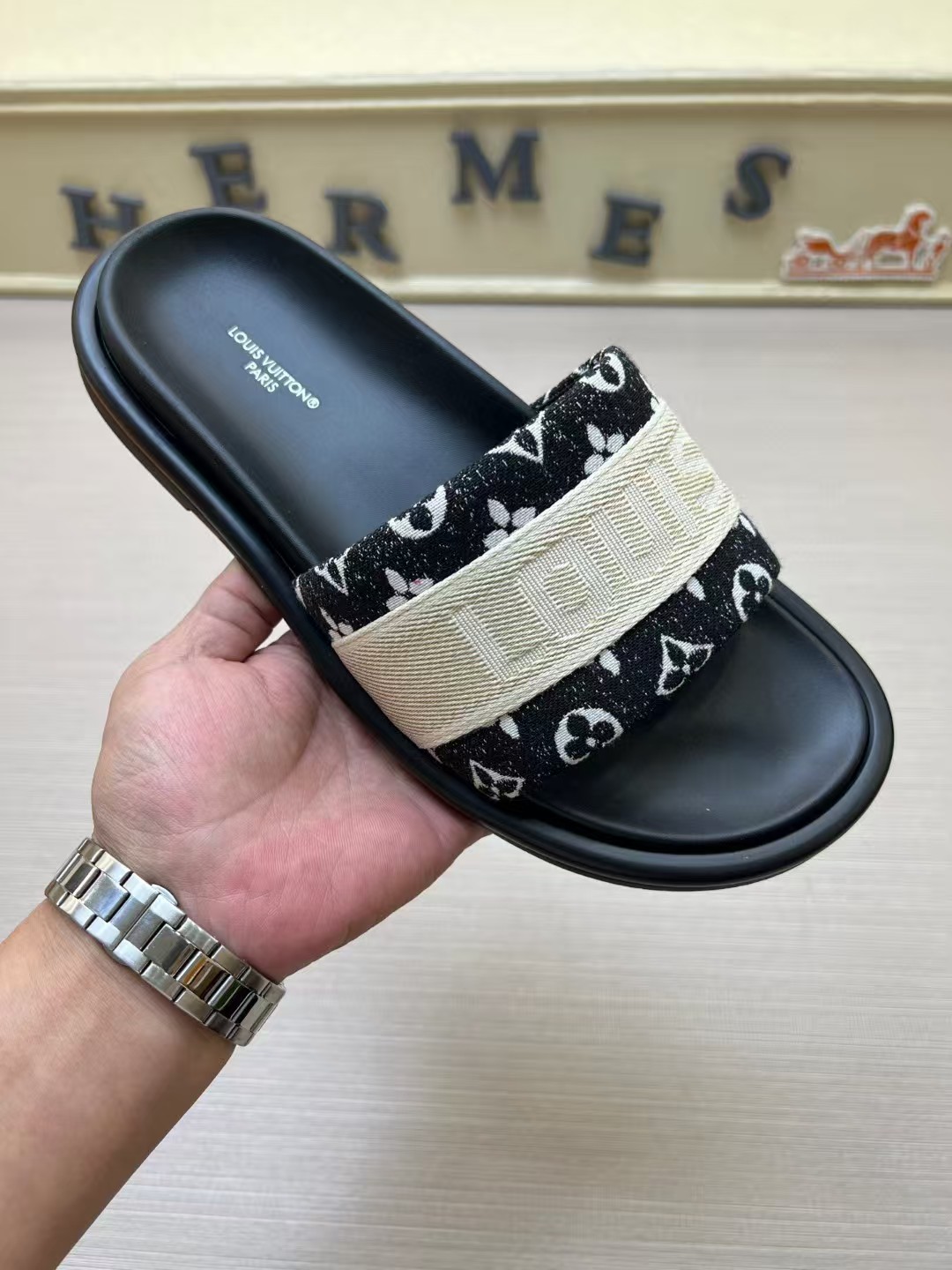 Louis Vuitton Palm Slippers (1:1)_img_5