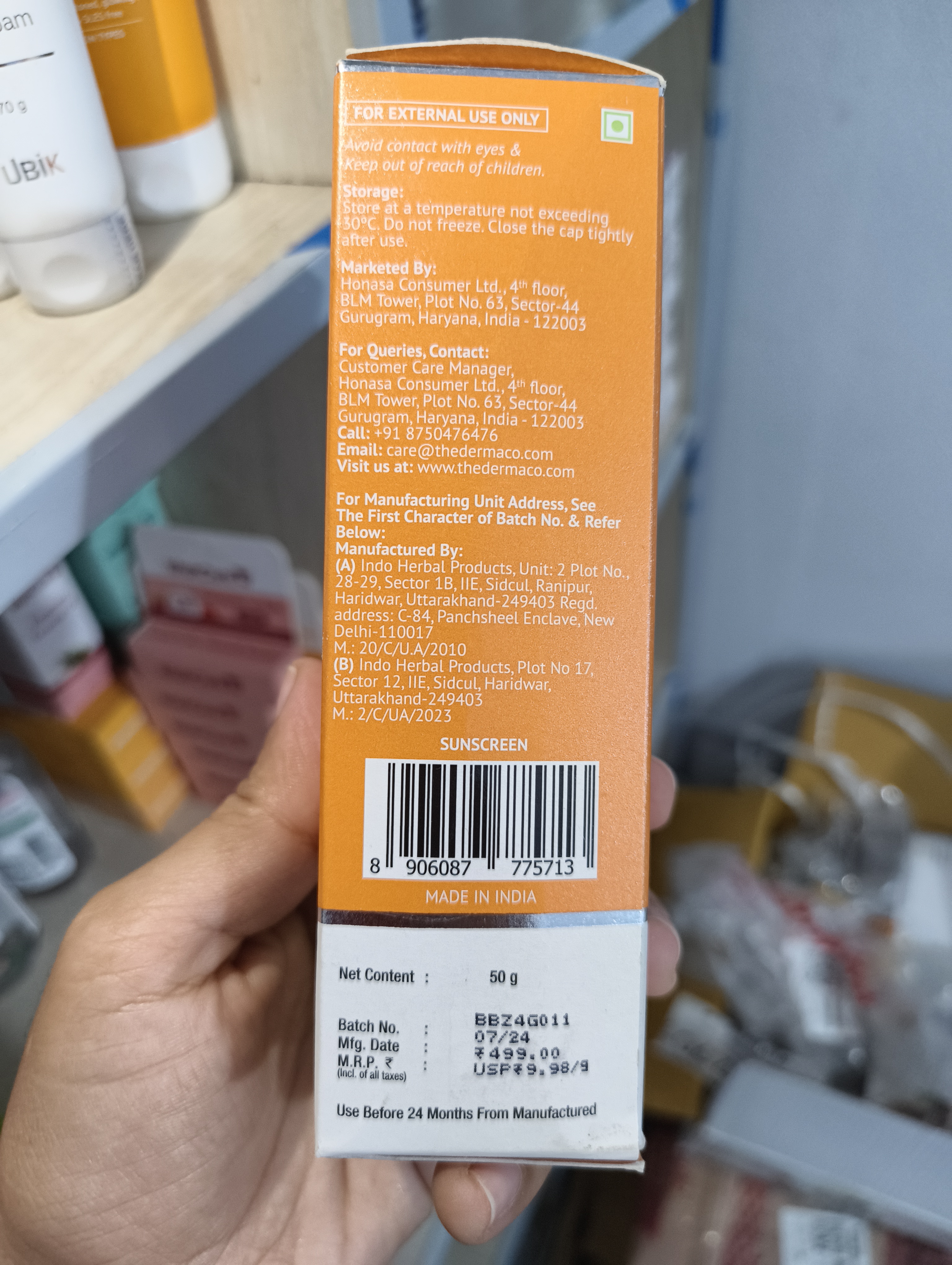 Derma Co 1% Hyaluronic Sunscreen SPF50 PA++++ Aqua Gel for Broad Spectrum & Blue Light Protection_img_2