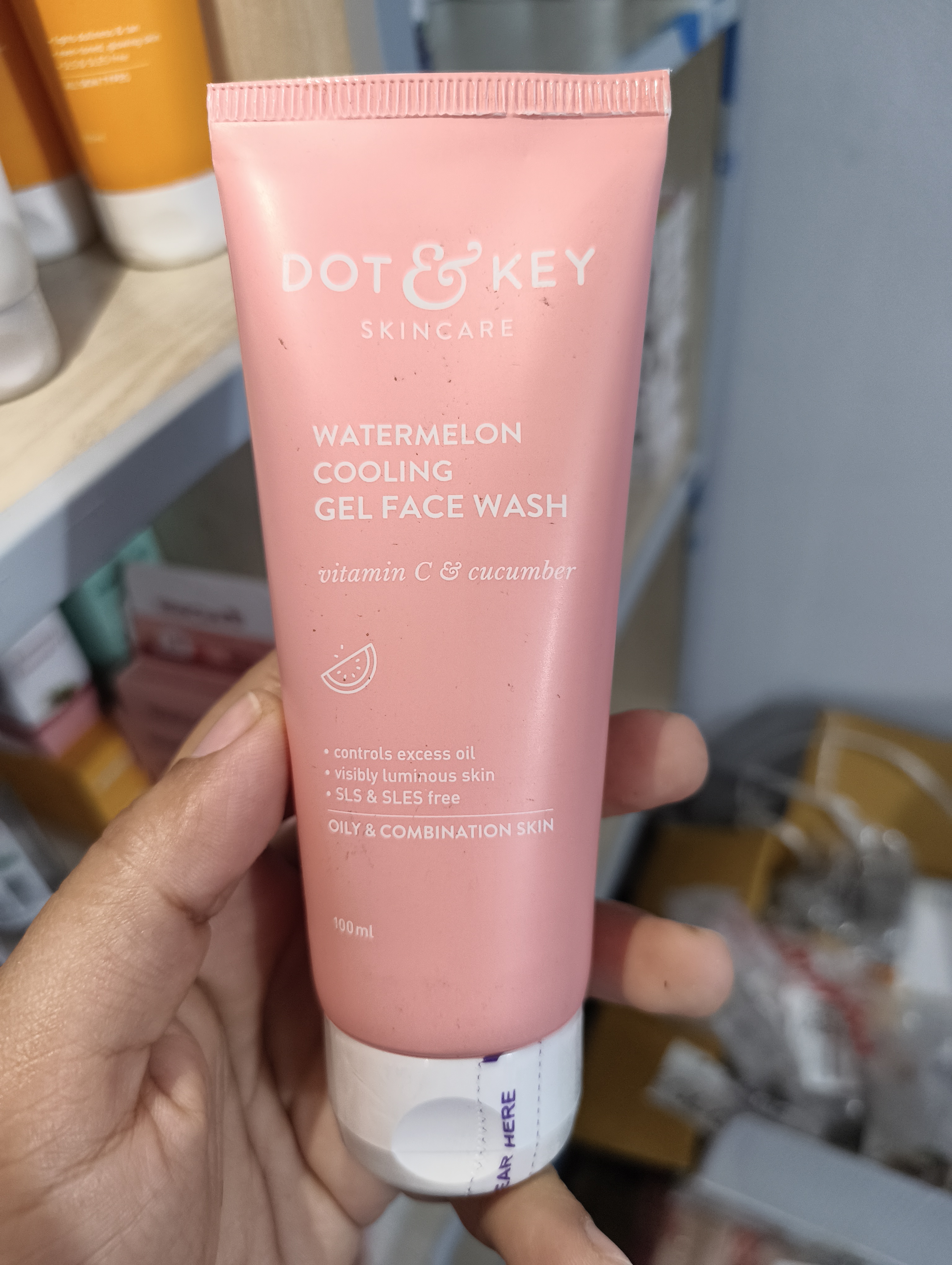 Dot & Key Watermelon + Vitamin C Gel Face Wash 100ml_img_1