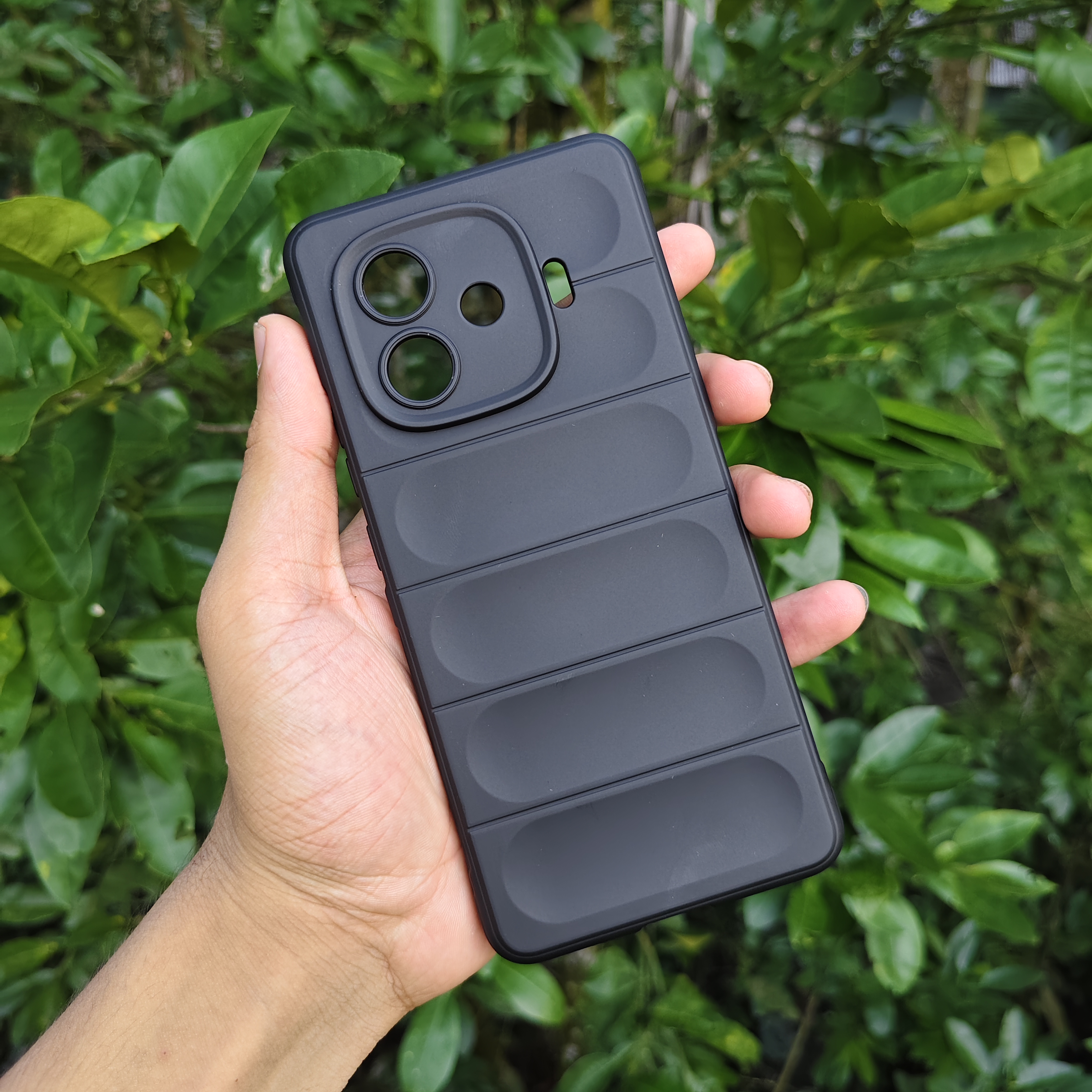 IQOO Z9Turbo phantom shield cover_img_2