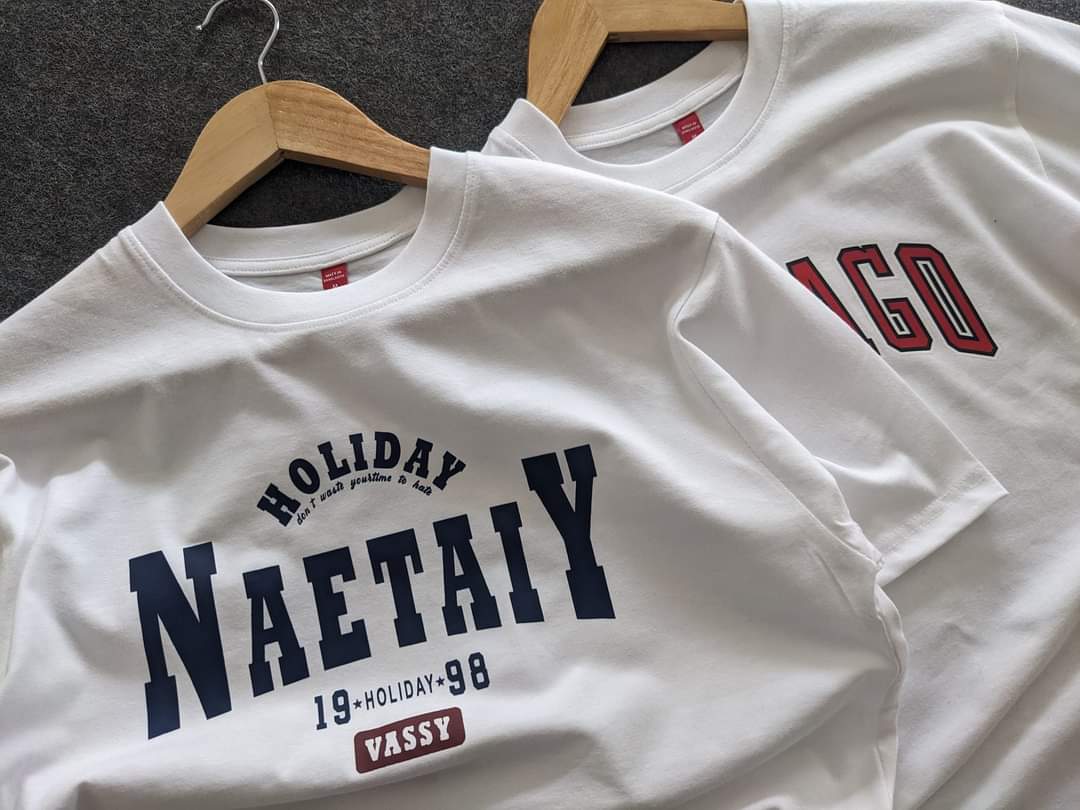 White oversized t-shirt