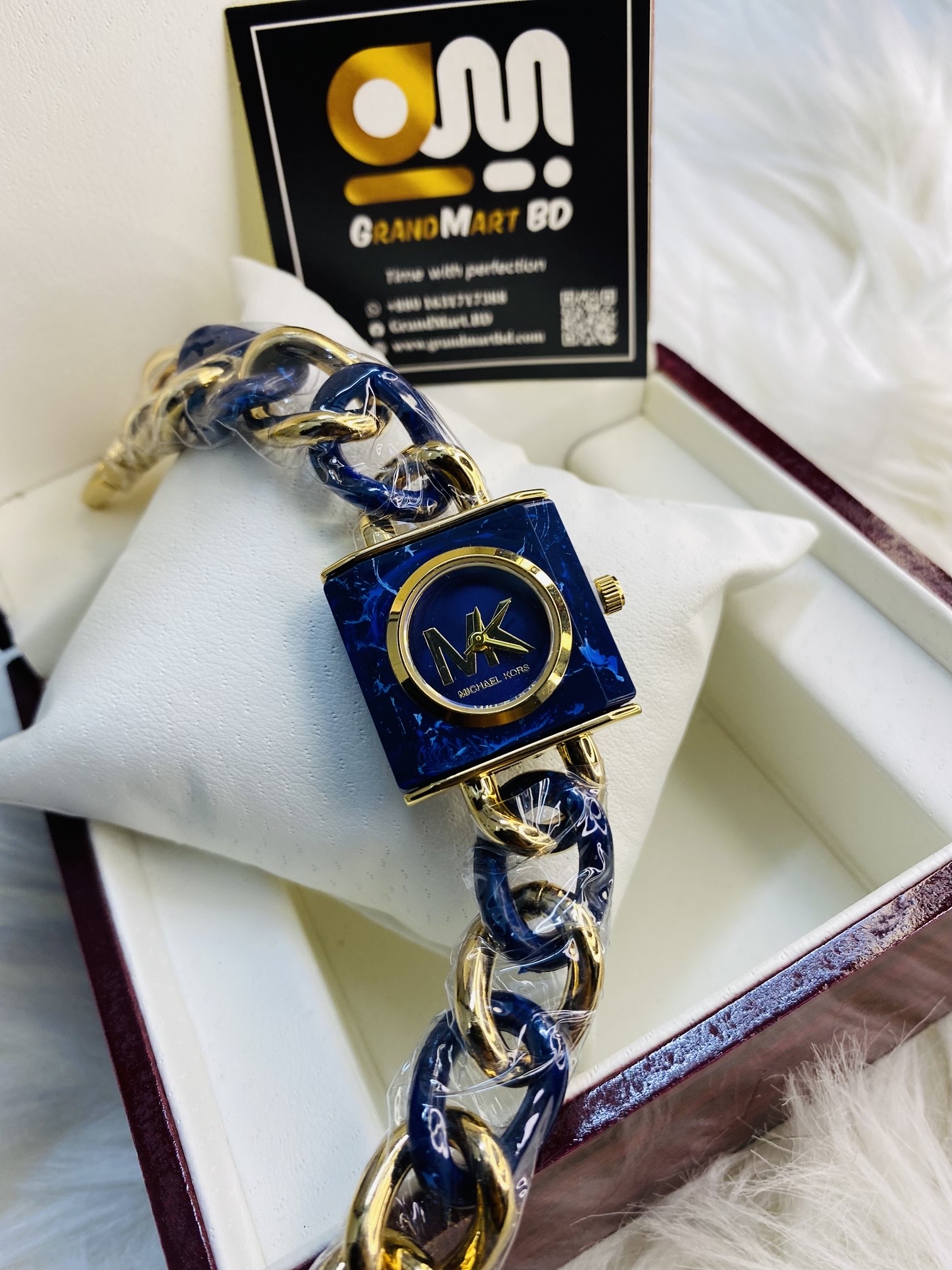 Mk girls Crystal Look