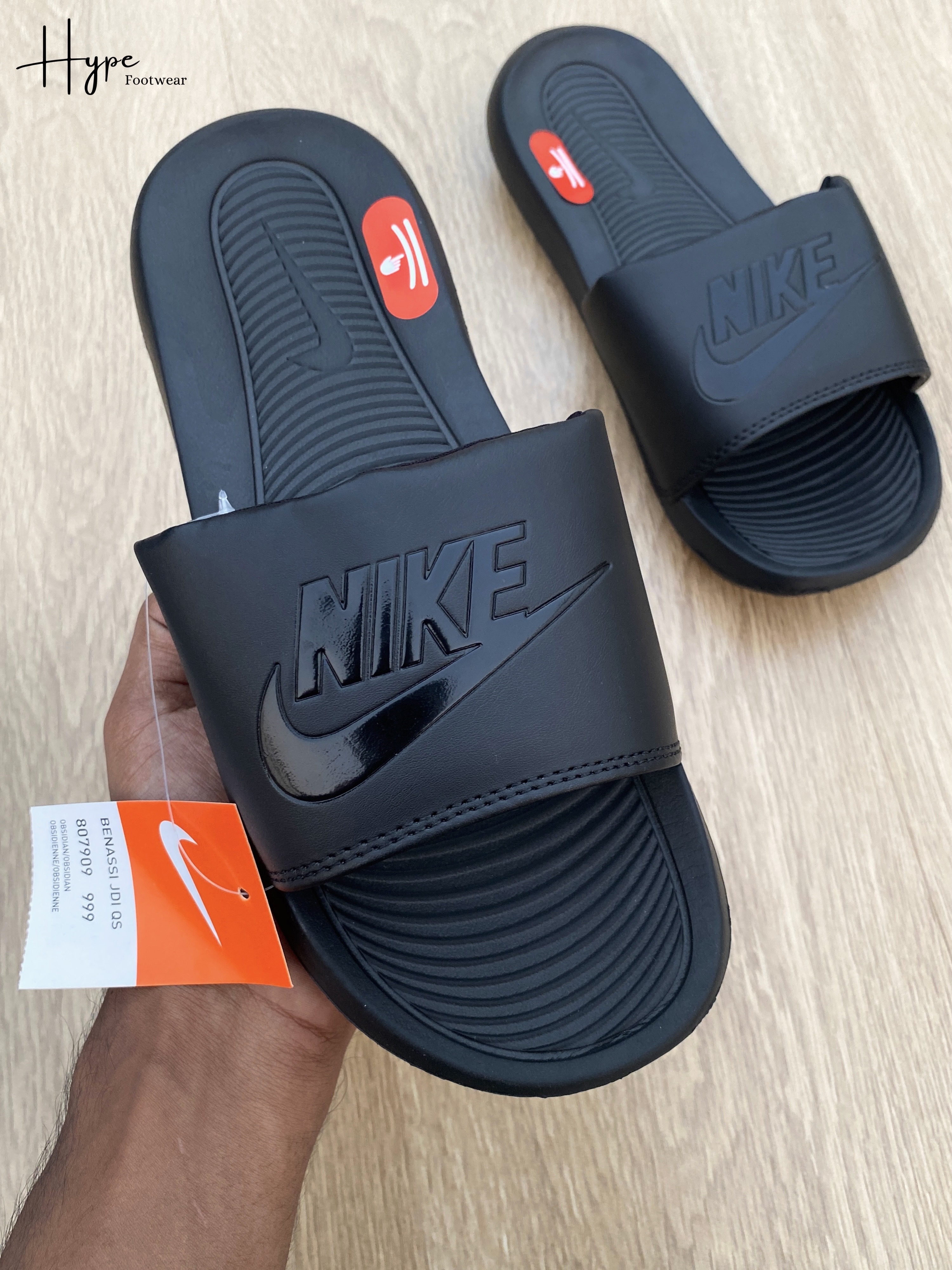 Nike Victori One in Full Black_img_0