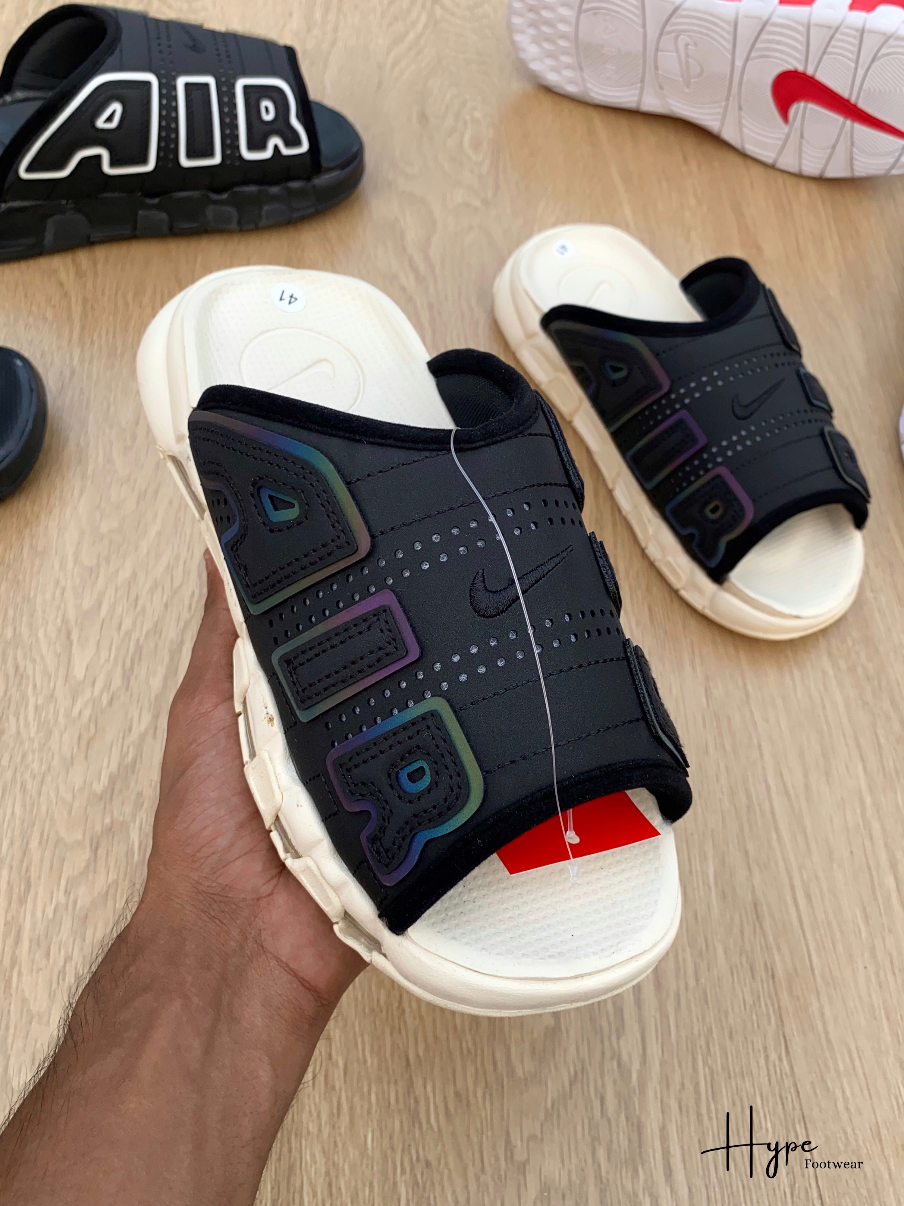 Nike Air More Uptempo in Cream Sole_img_1