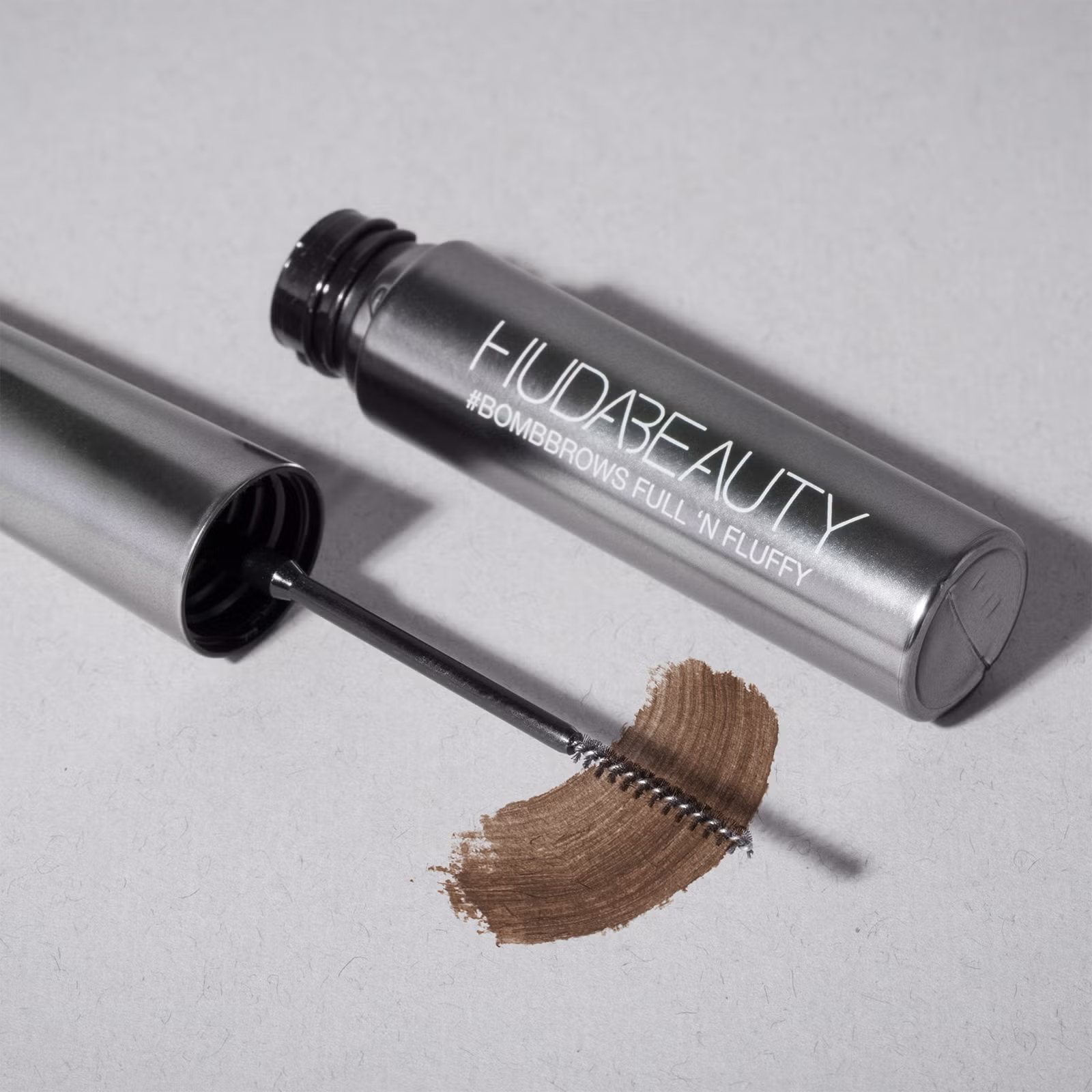 HUDA BEAUTY – #BOMBBROWS Full 'n Fluffy Fiber Gel_img_2