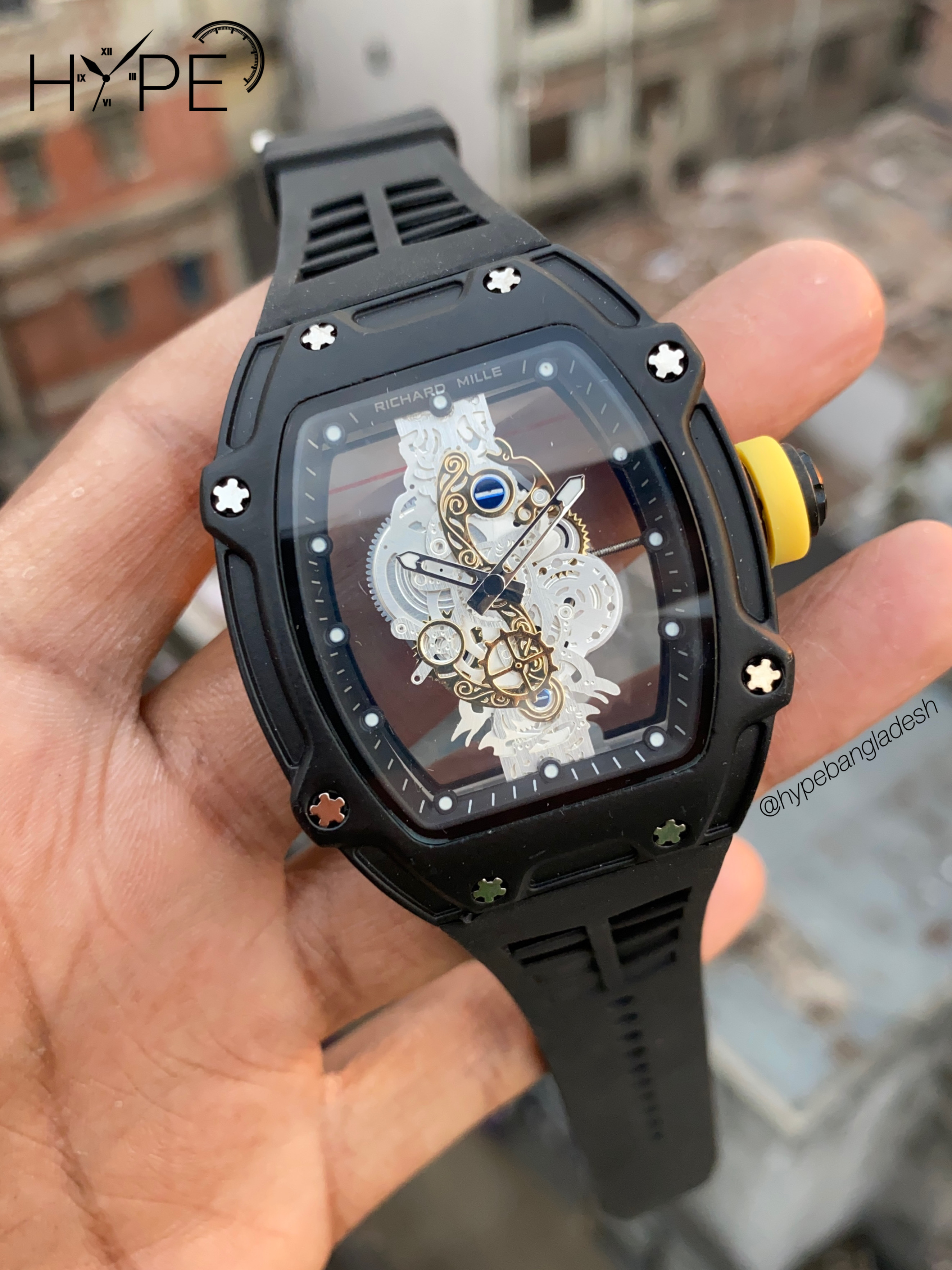 RM black (yellow crown)_img_0