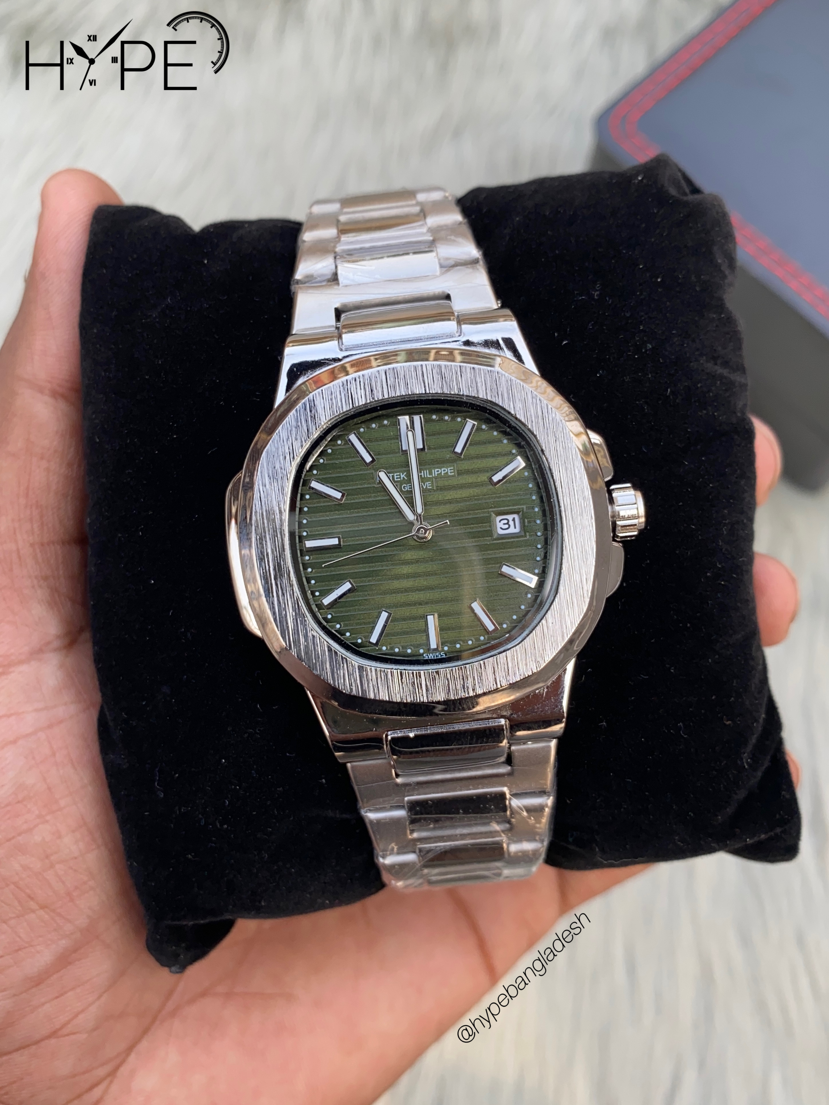 Patek nautilus AA Quartz (green dial)_img_0
