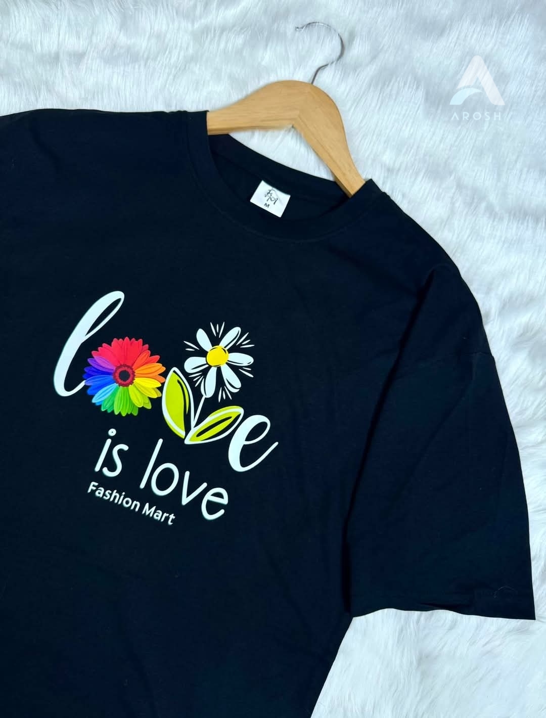 Ladies T-shirt (Love is Love)_img_1
