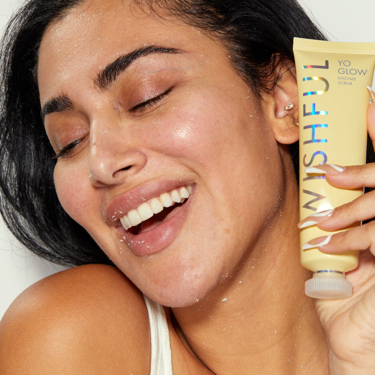 HUDA Beauty – WISHFUL Yo Glow Enzyme Scrub_img_3