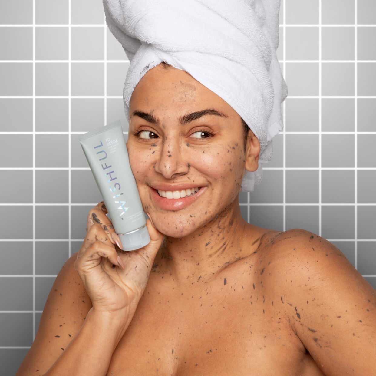 HUDA Beauty – WISHFUL Yo Detox Face & Body Enzyme Scrub_img_3