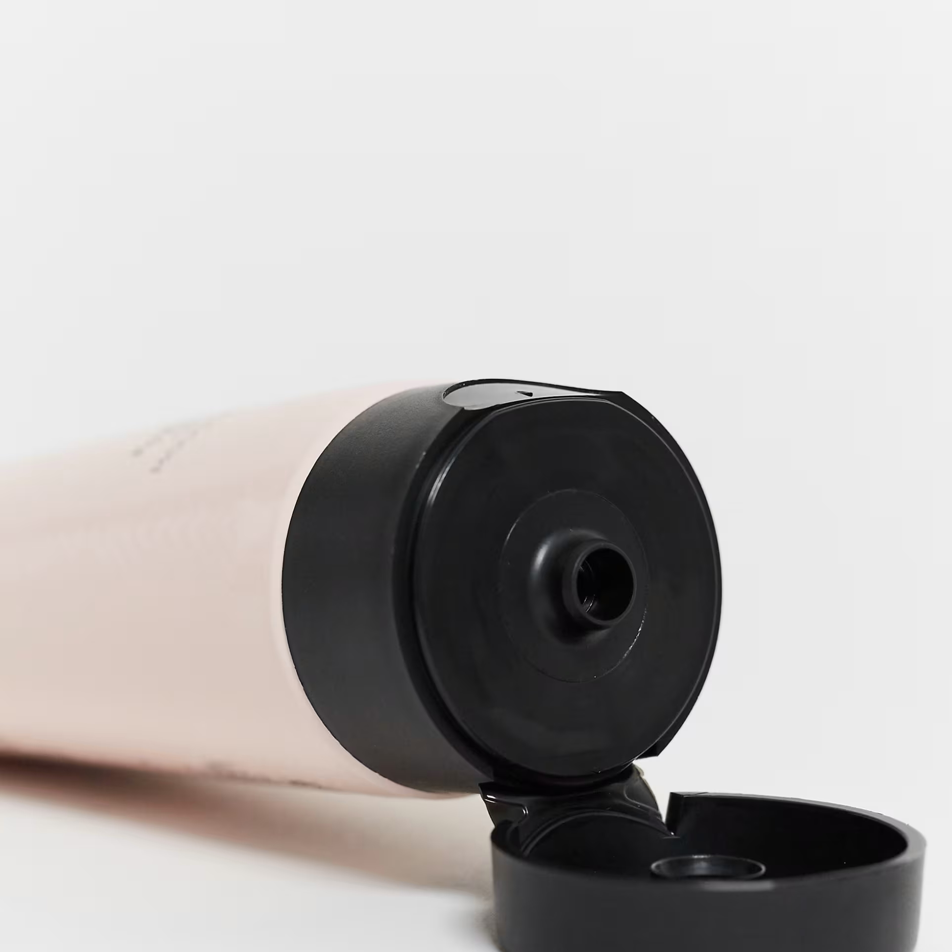 LAURA MERCIER – Balancing Foaming Cleanser_img_3