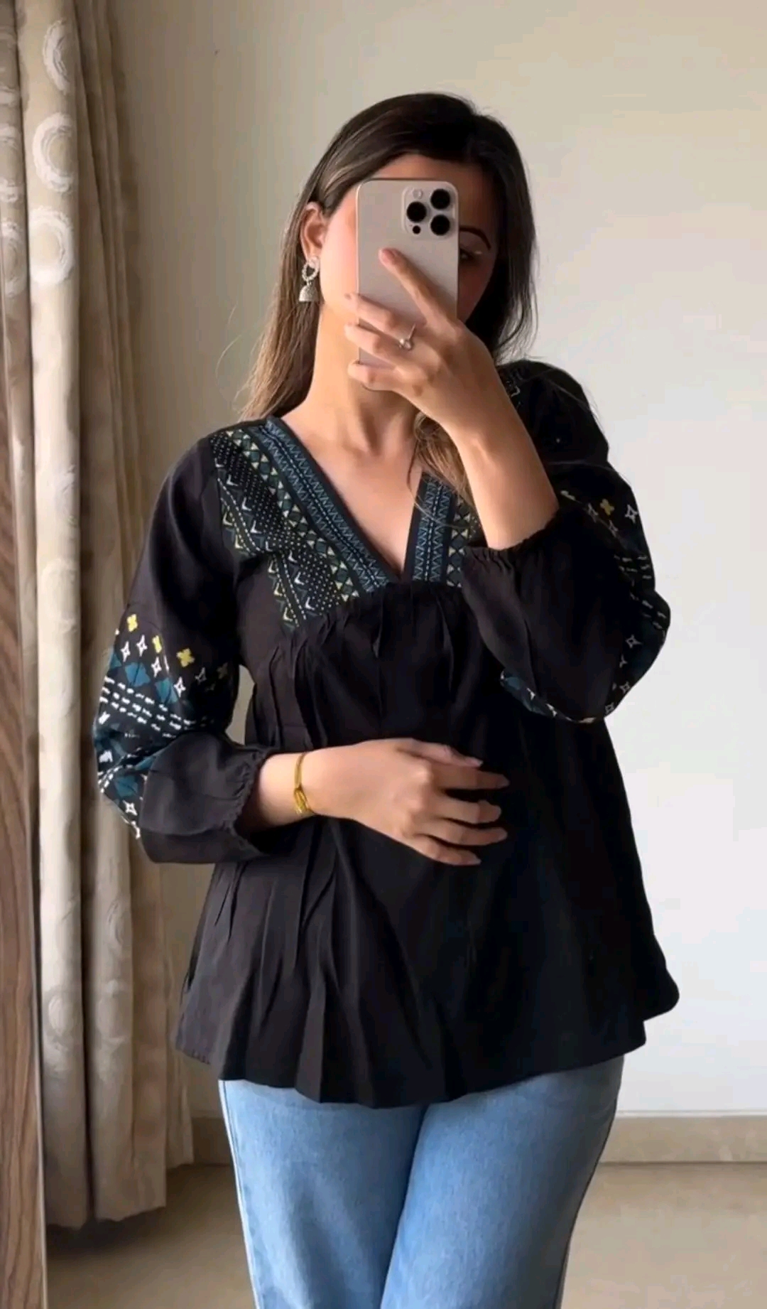 Trendy Short Tops Black