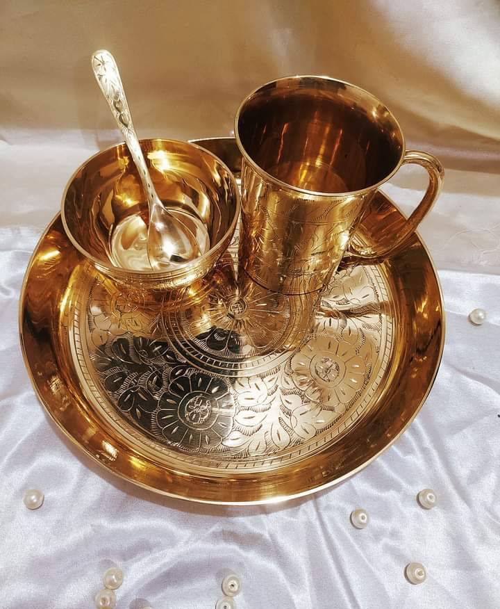 পিতলের রাজকীয় সেট