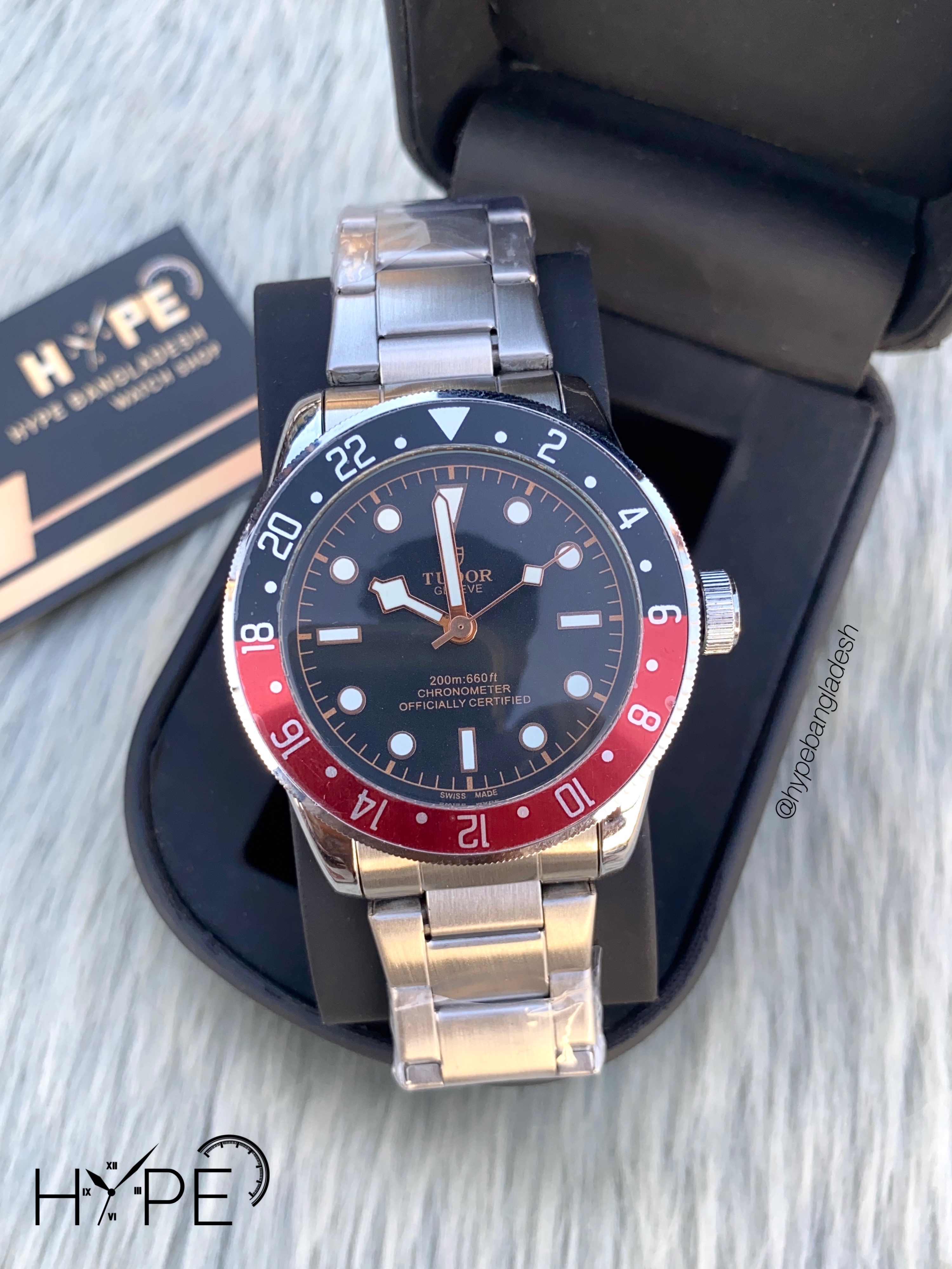 TUD0R Quartz (Black-Red Bezel)_img_0